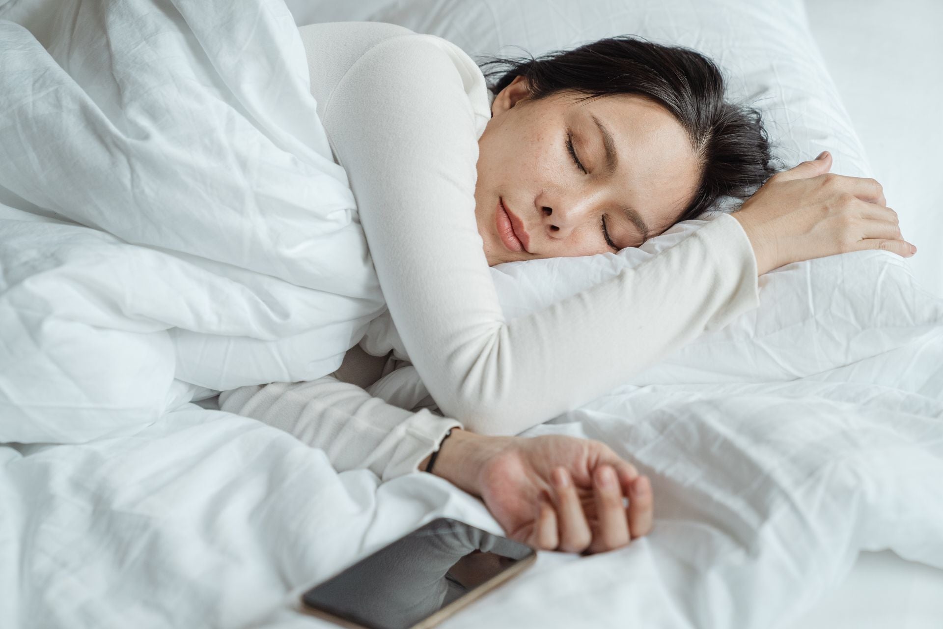 Is EMF Radiation From Your Cell Phone Stopping You From Getting Good Sleep?